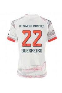 Bayern Munich Raphael Guerreiro #22 Fotballdrakt Borte Klær Dame 2025-26 Korte ermer